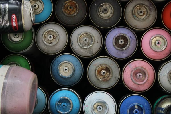 Dry shampoo: using it without the buildup