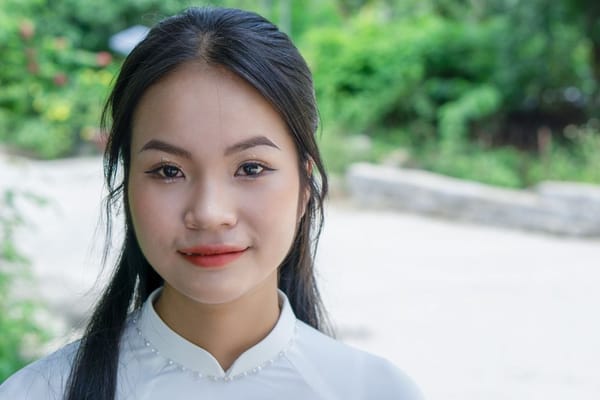 The five-minute no-makeup makeup routine