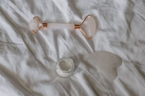 Facial gua sha: a five-minute evening ritual