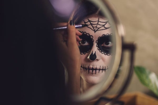 Halloween Makeup Without the Aftermath: What to Check Before You Paint and How to Take It Off